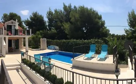 Daire Julia Milna (Brac)